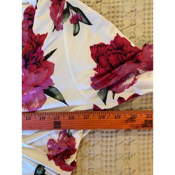 Venus Womans Blouse Sz Large Faux Wrap Floral Pink Fuchsia Stretch Belted Top - Picture 8 of 11
